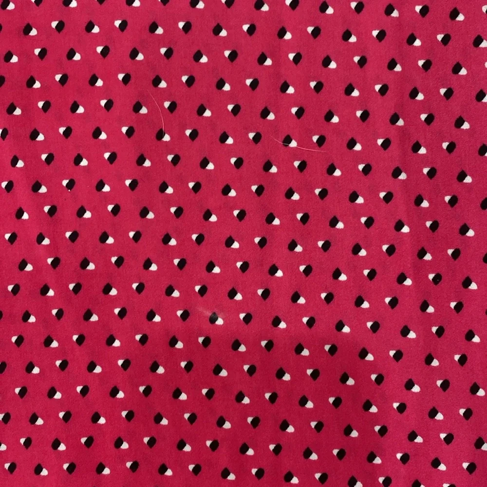 Long sleeve pink with pattern light polyester size large - Picture 2 of 3